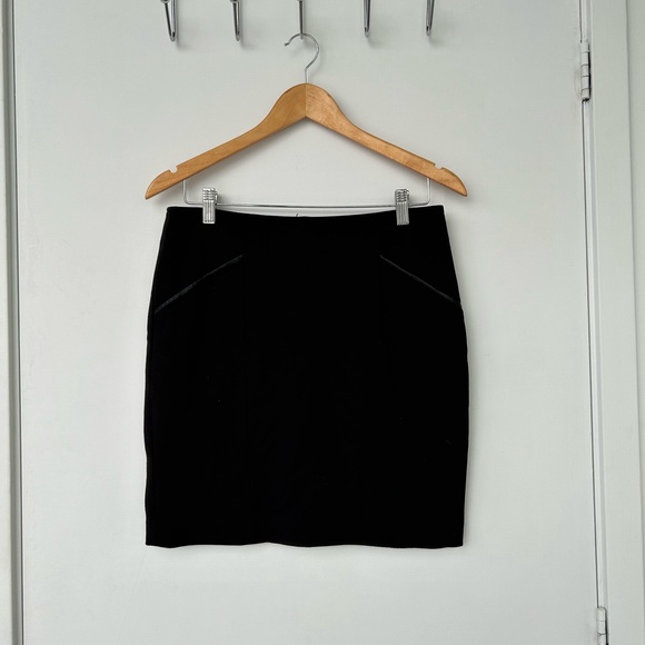 Black Theory mini skirt - Picture 2 of 4
